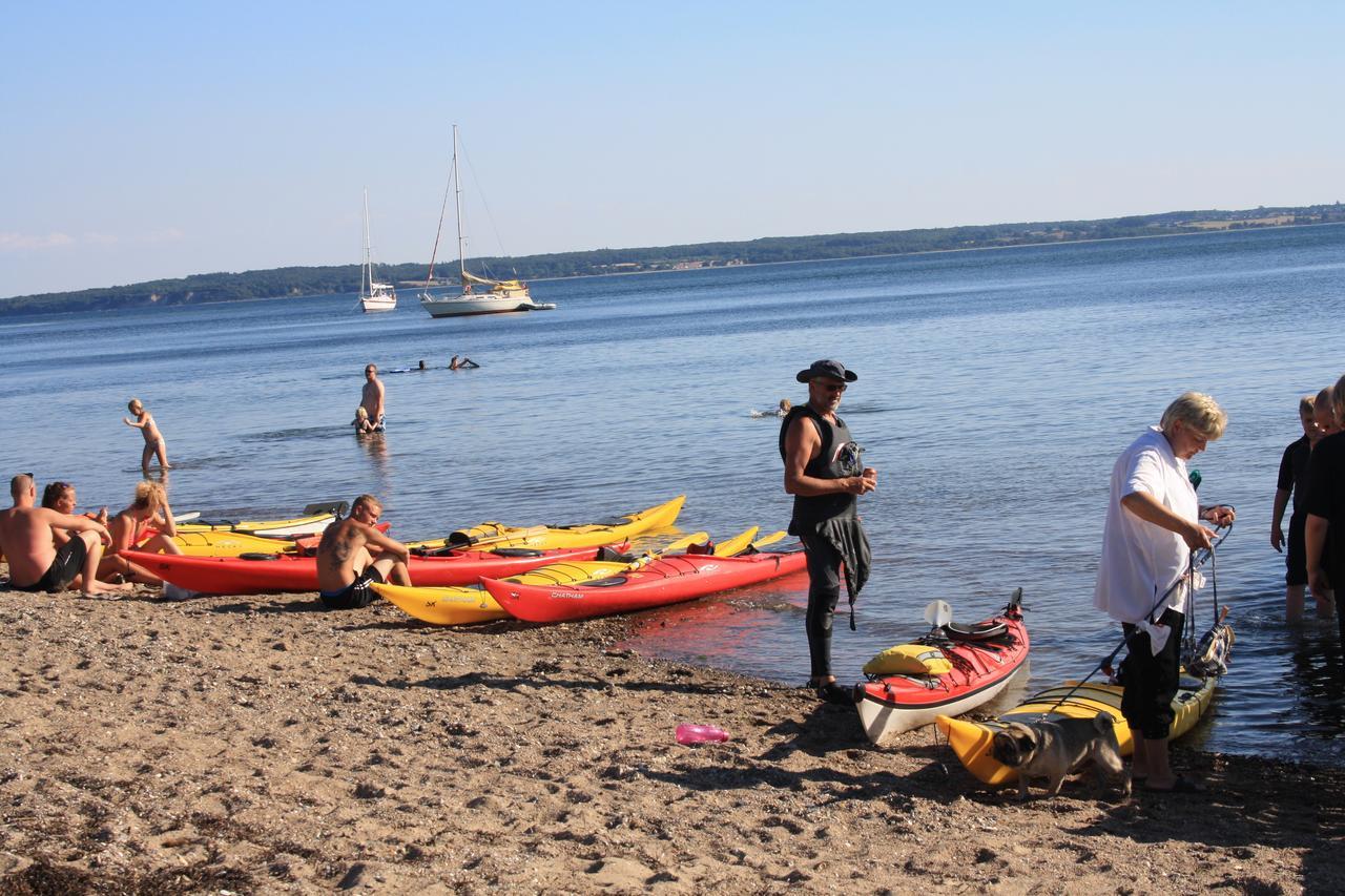 Отель Rosenvold Strand Camping Stouby Экстерьер фото